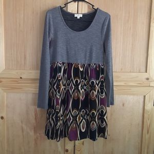 Entro flattery empire-waist tunic dress size M
